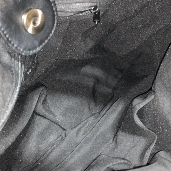 Bueno black faux leather ruffled tier shoulder bag - Picture 6 of 8